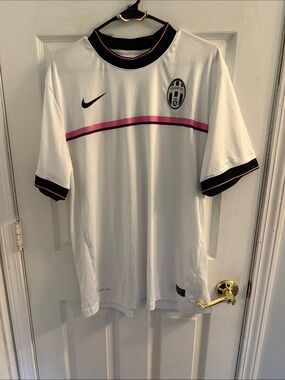 Nike White ‘00s Juventus Men's Warm-Up Shirt